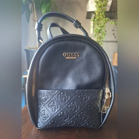 Euc GUESS Black Mini Backpack - Picture 1 of 4